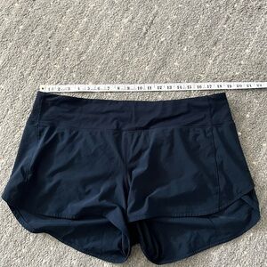 Women's navy mid rise lululemon Shorts